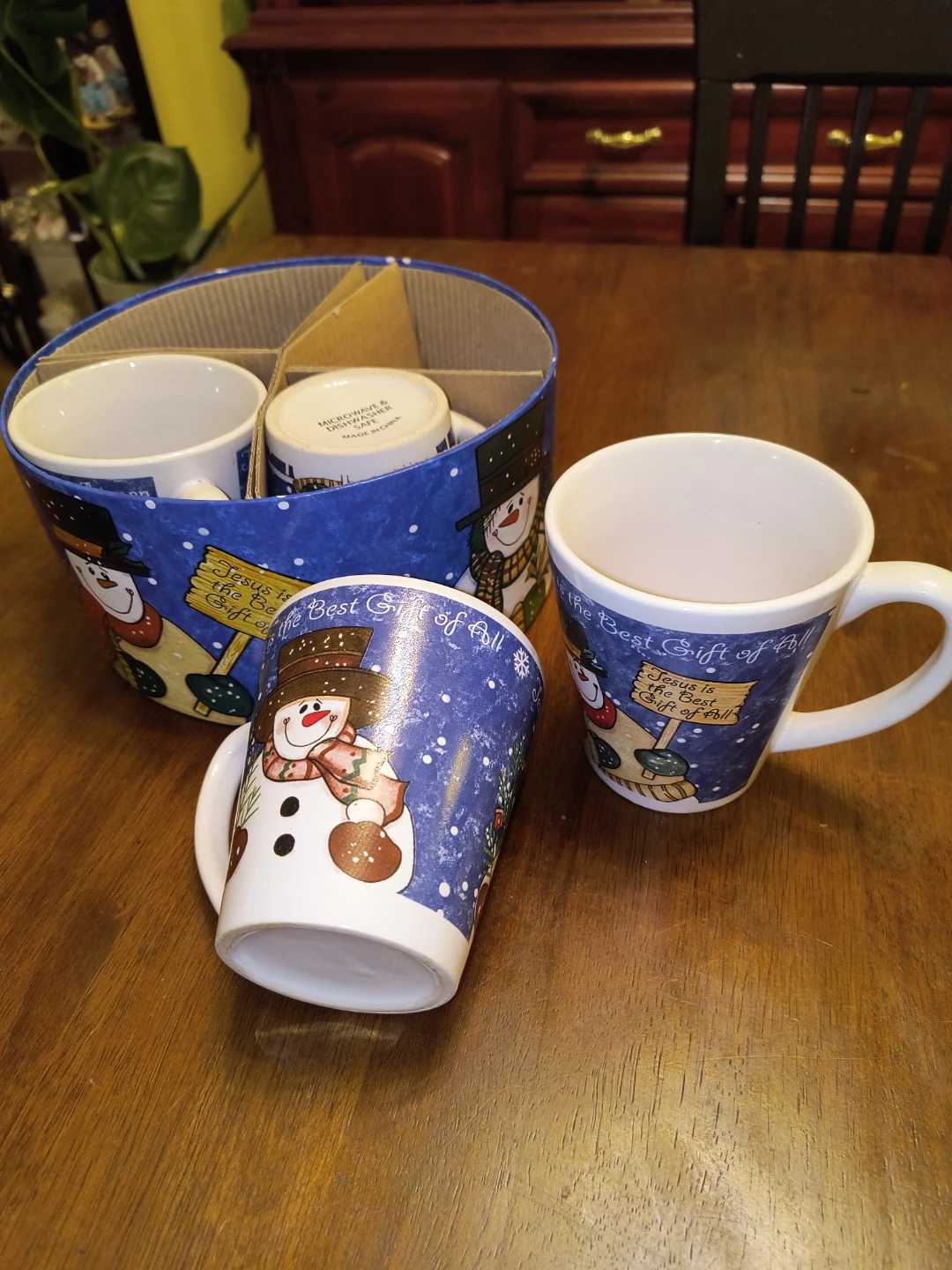 Set of 4 Christmas Snowman Mugs
