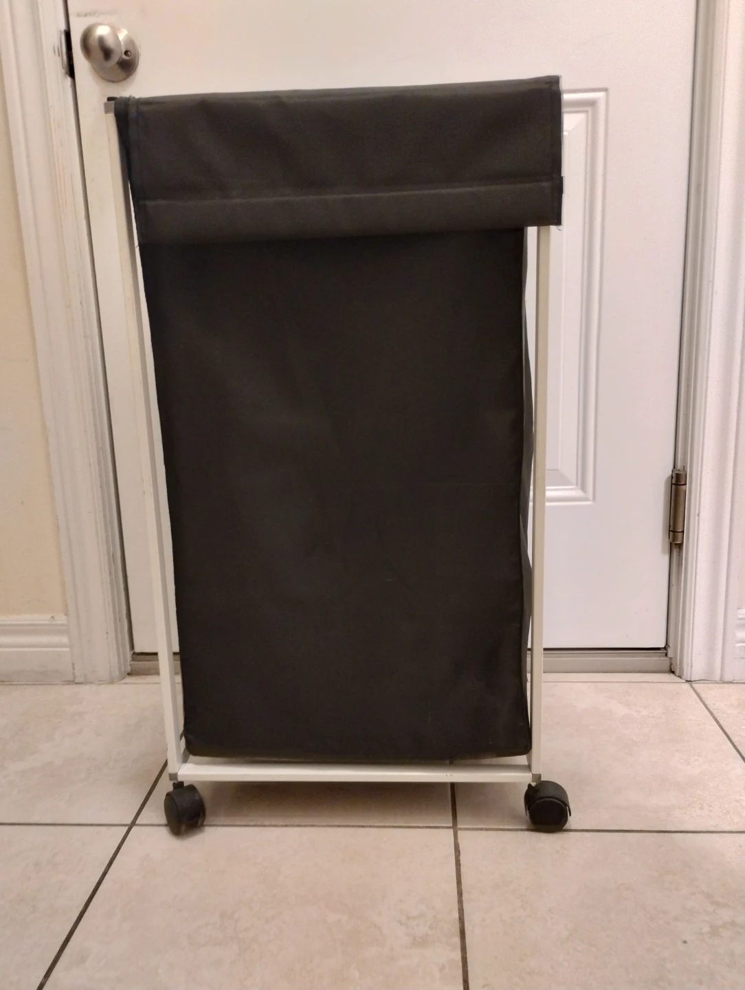 LARGE LAUNDRY HAMPER ON WHEELS