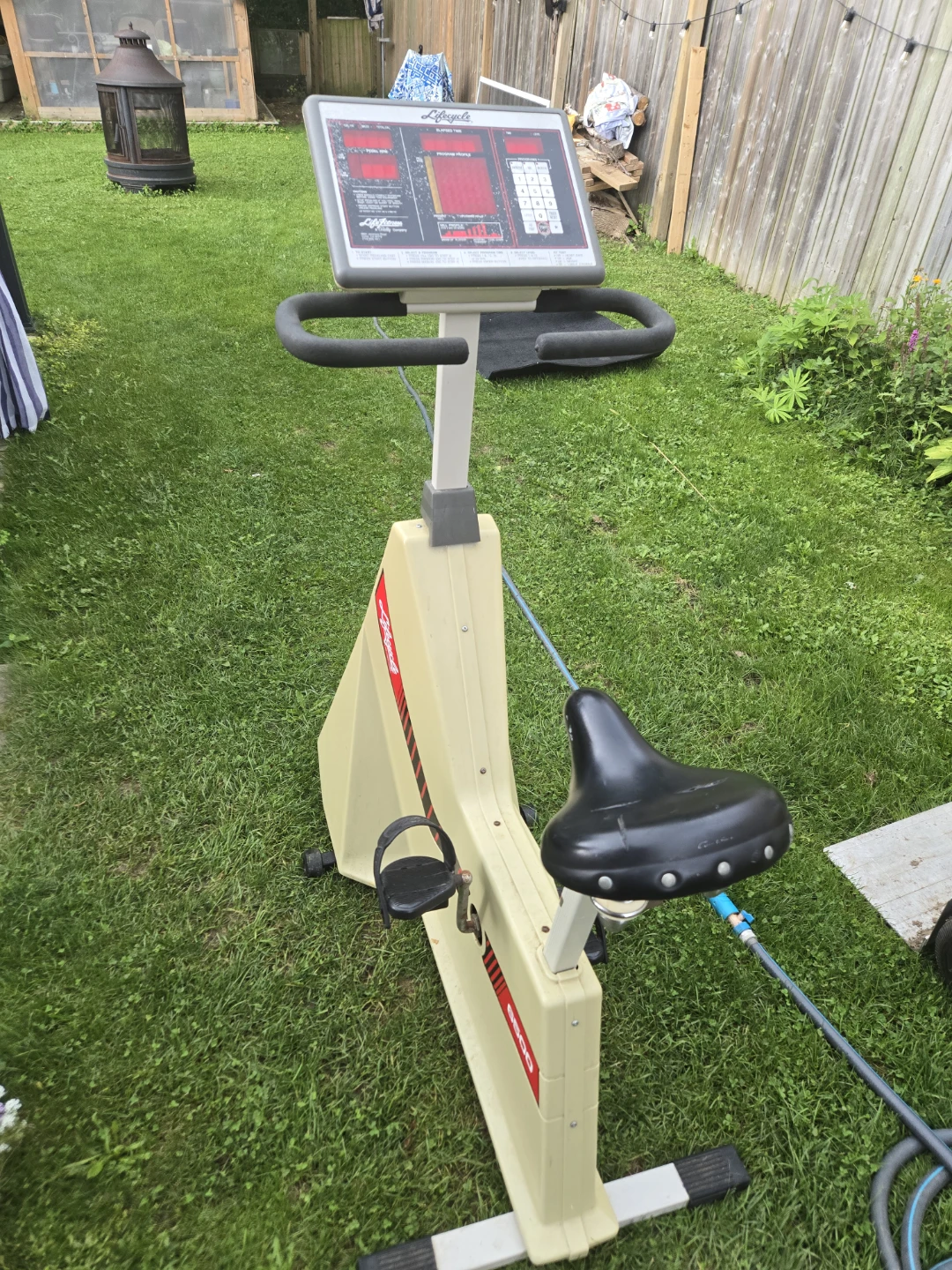 Life Fitness Lifecycle 6500 Exercise Bike