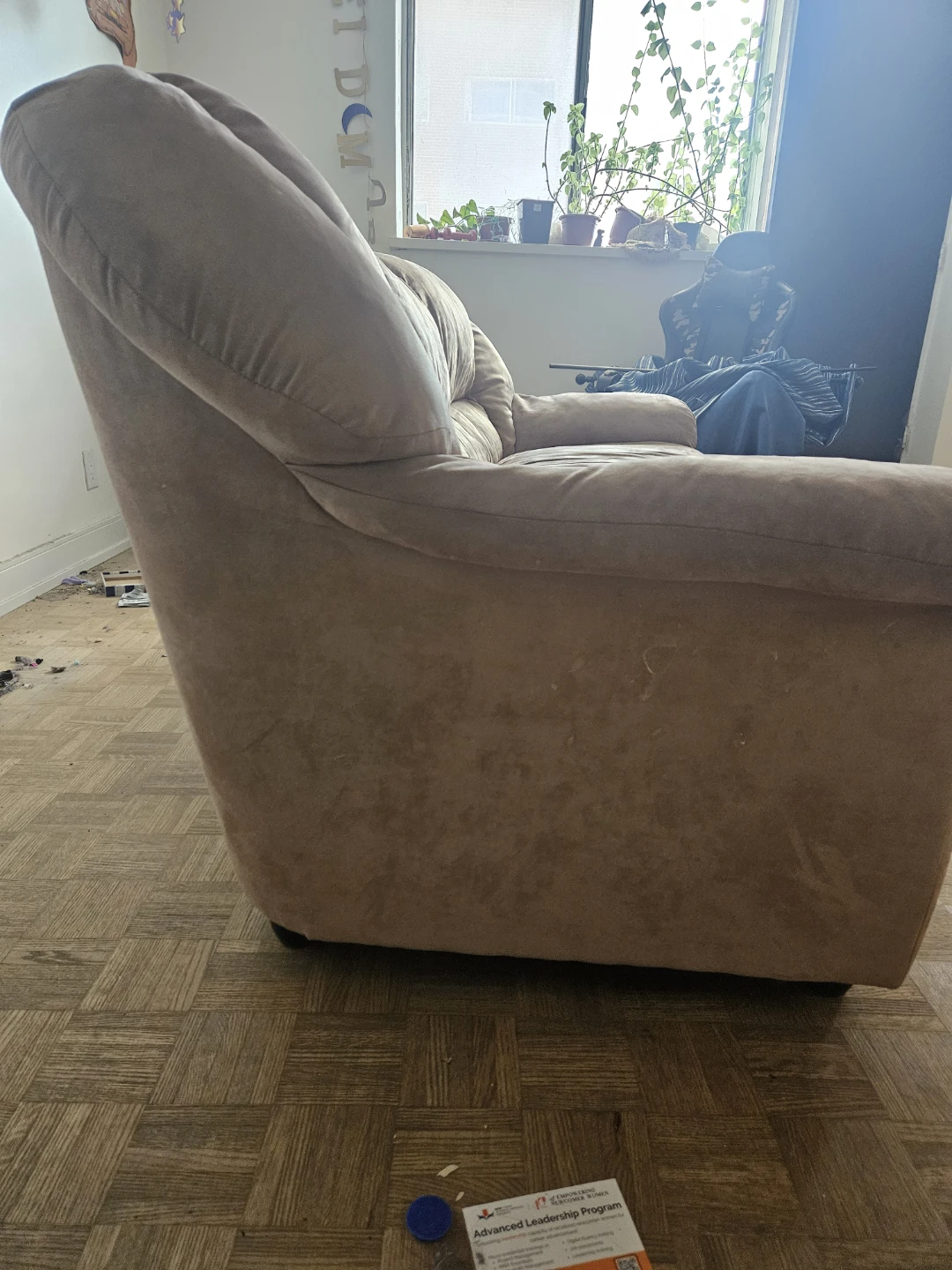 Three-Seater Beige microfiber plush Sofa - photo 5