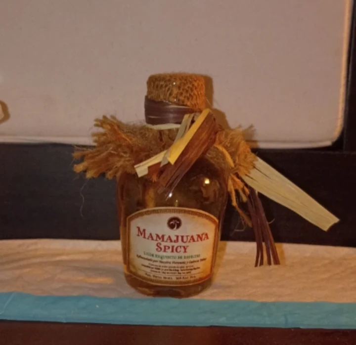 Mamajuana Spicy Liqueur Mini Bottle 🏈