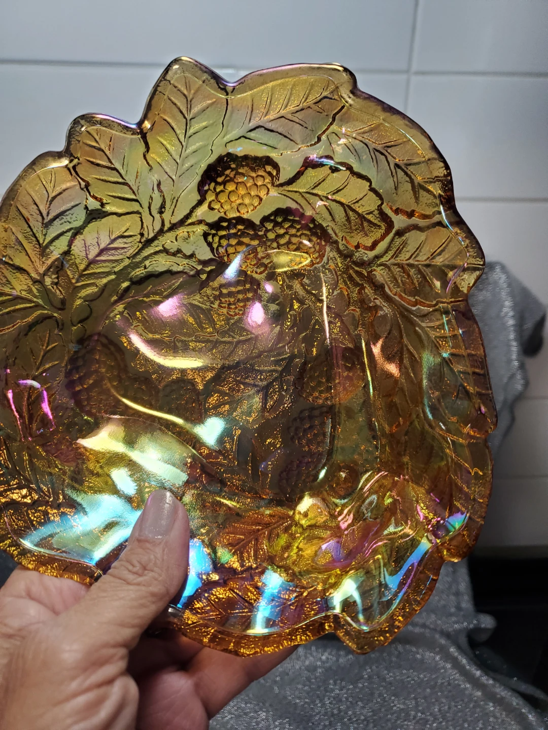 Set of two vintage marigold carnival glass bowls - photo 5
