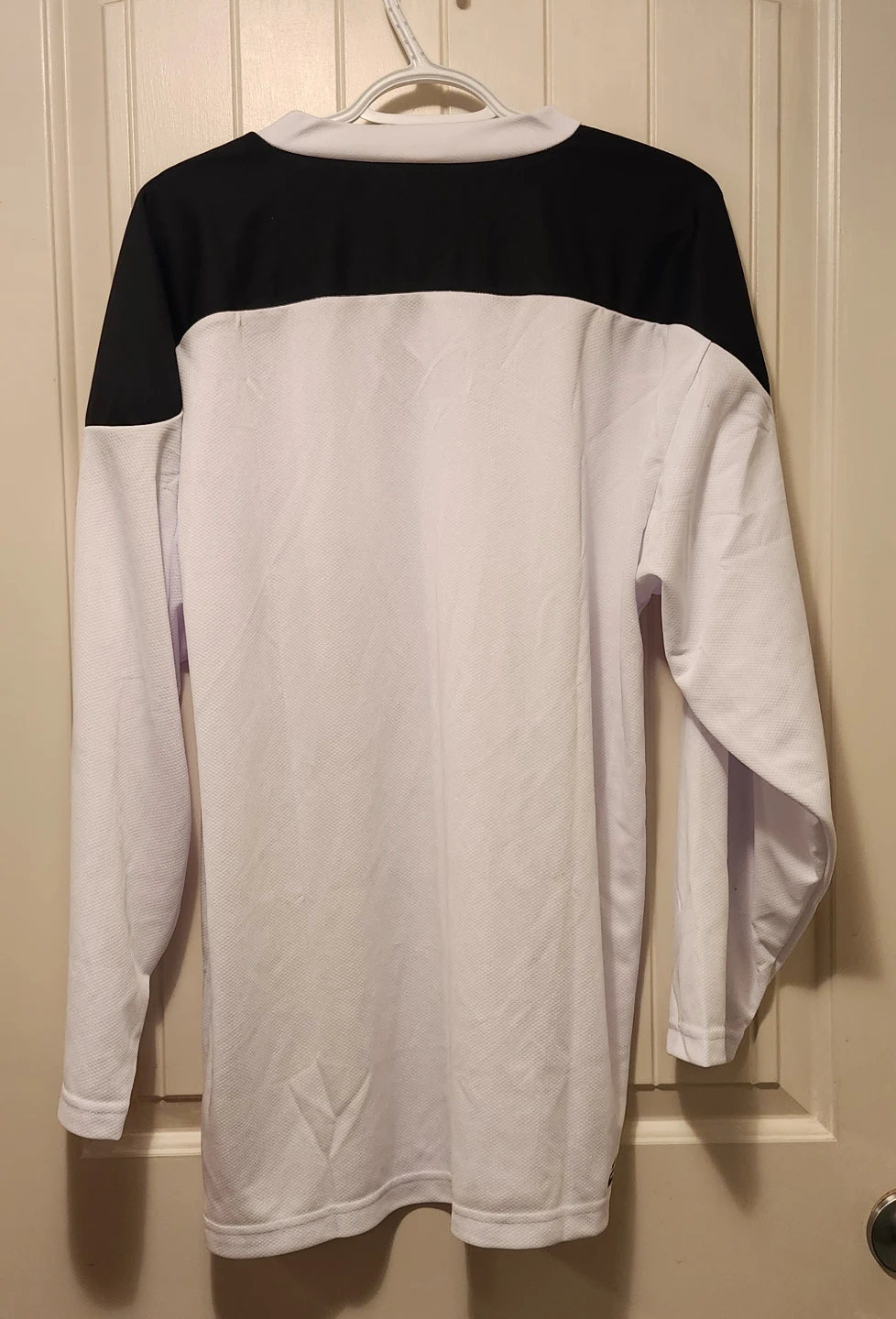 Ealer Sports Hockey Jersey - White and Black - photo 2