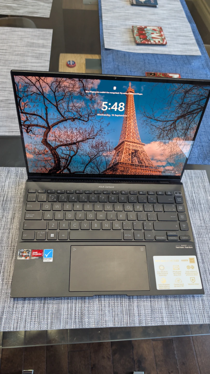 Asus ZenBook OLED