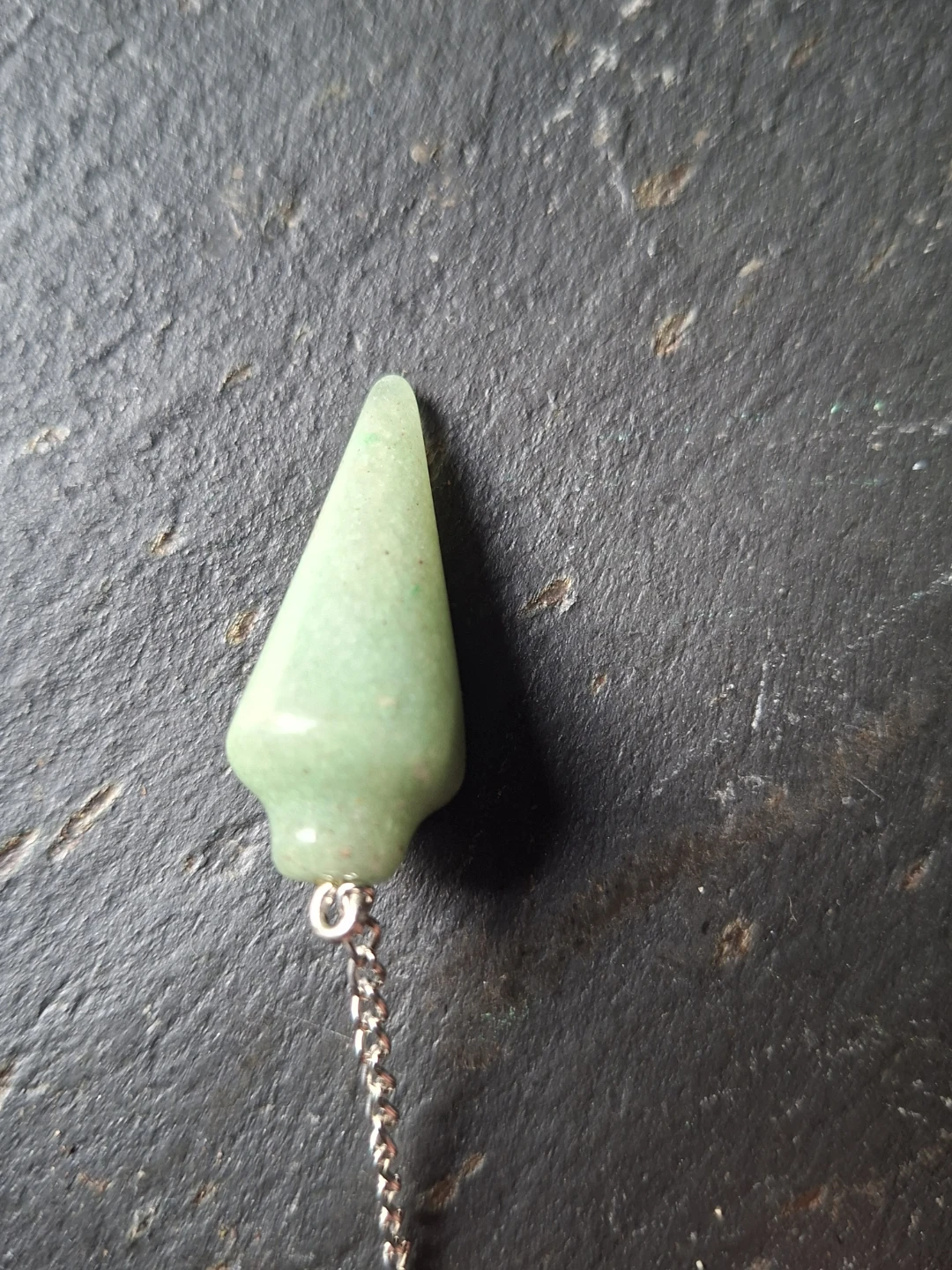 Green Crystal Dowsing Pendulum - photo 3