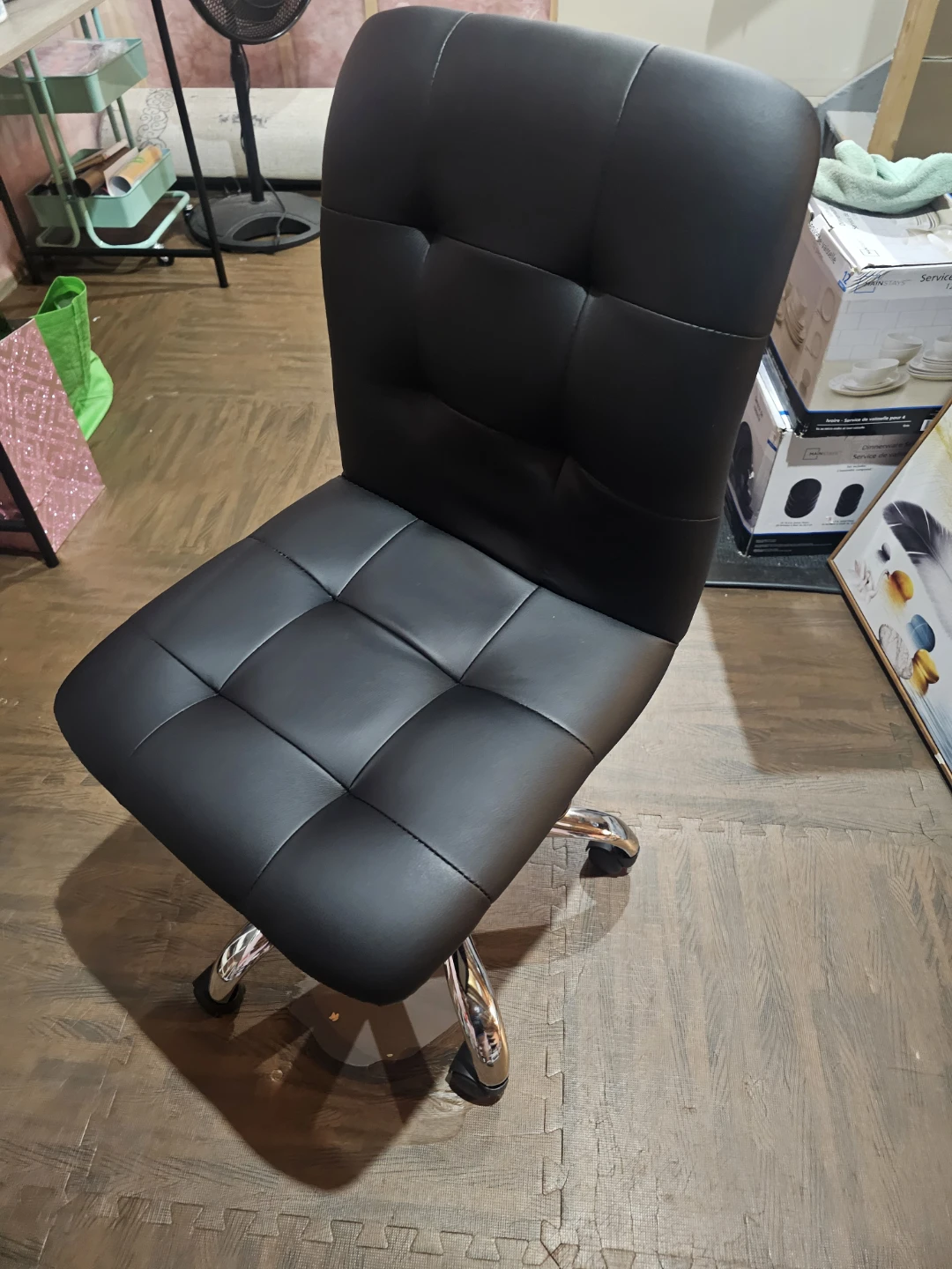Black Tufted Armless Office Chair - photo 3