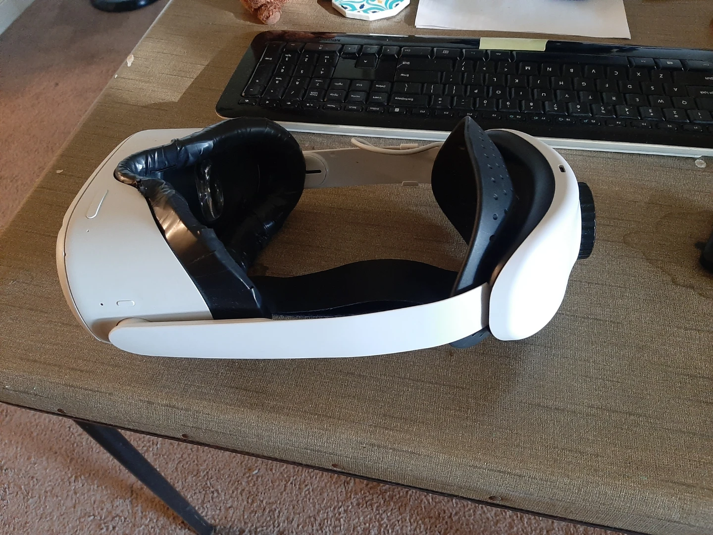 Oculus Quest 2 VR Headset with Controllers - photo 2
