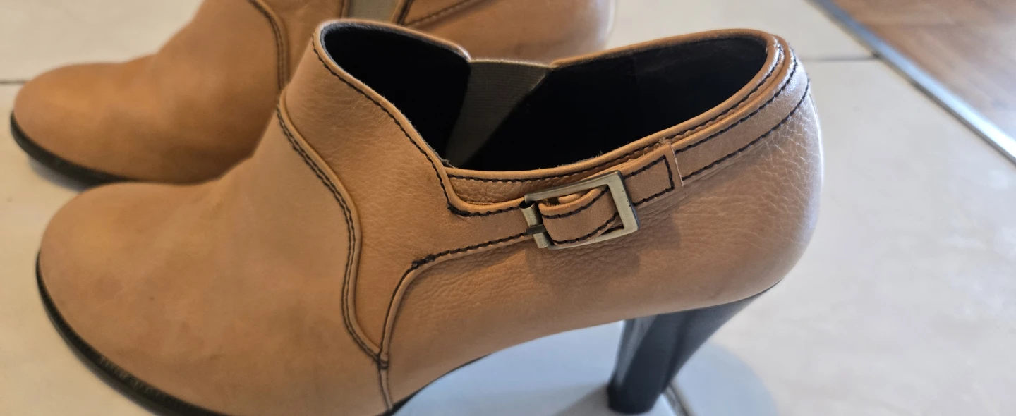 ELCANTO Tan Leather Heeled Ankle Boots Size 240 - photo 3