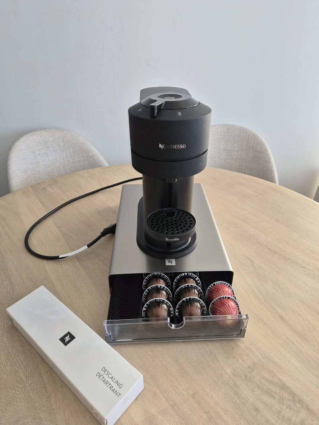 Nespresso Vertuo Next + Capsule Drawer + Descaling Kit