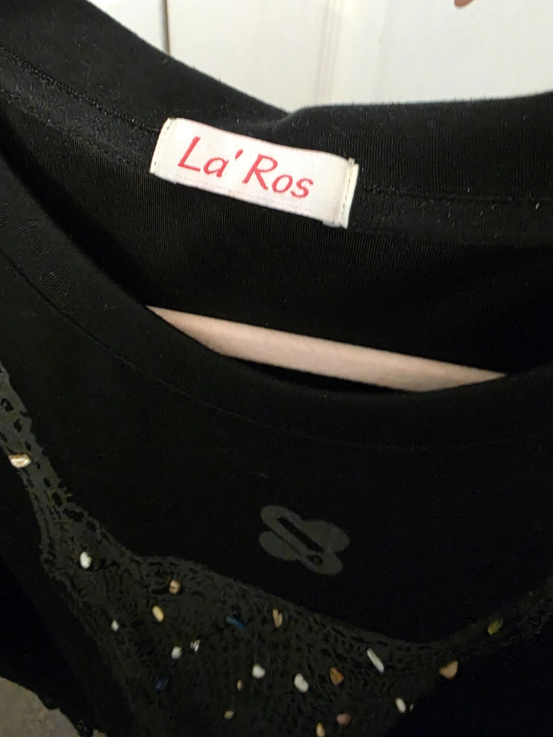 La'Ros Black T-shirt with Lace Hem - photo 2