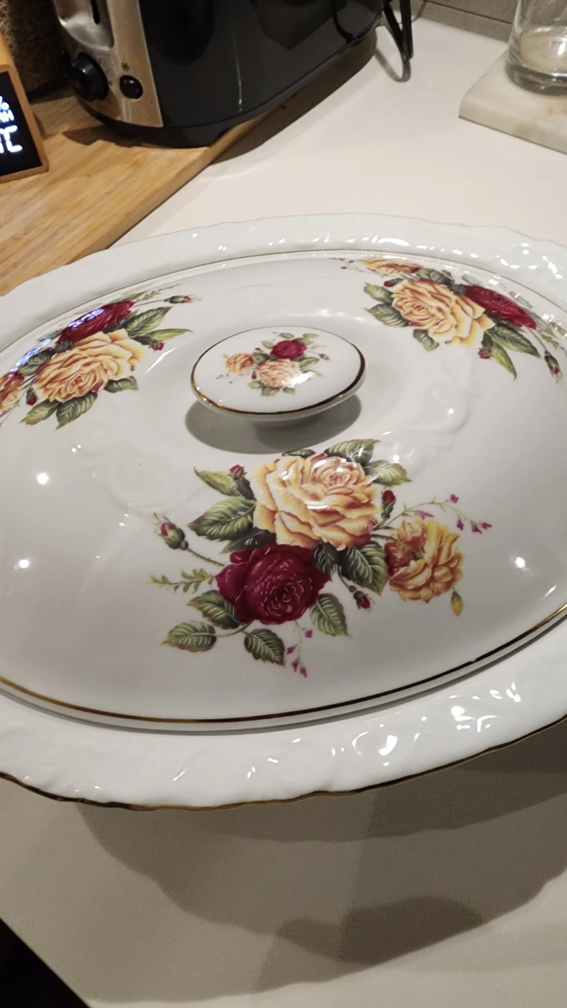 Le Blanc Mangolia Porcelain Covered Casserole - photo 3