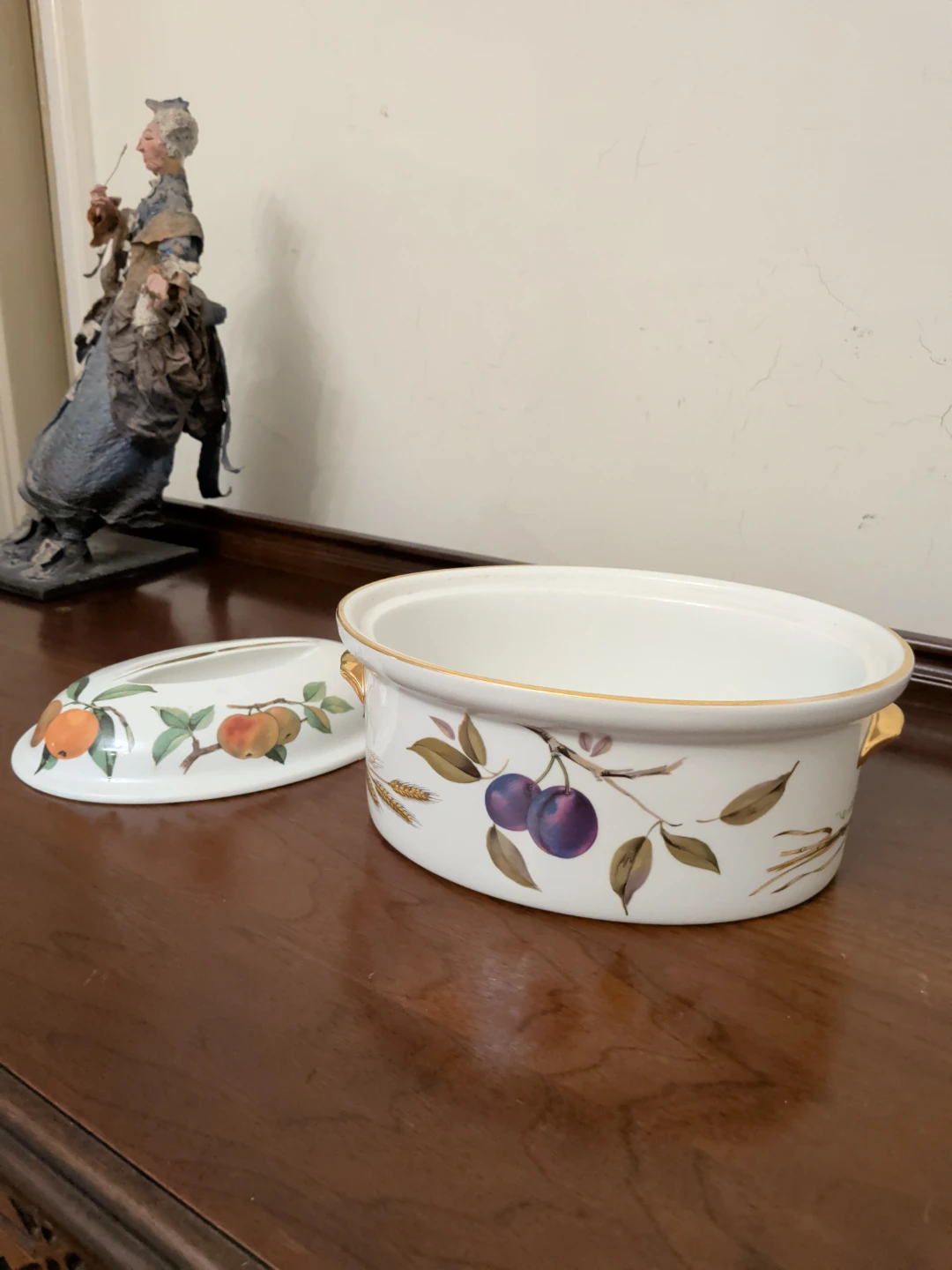 Royal Worcester Evesham Casserole Dish - photo 2