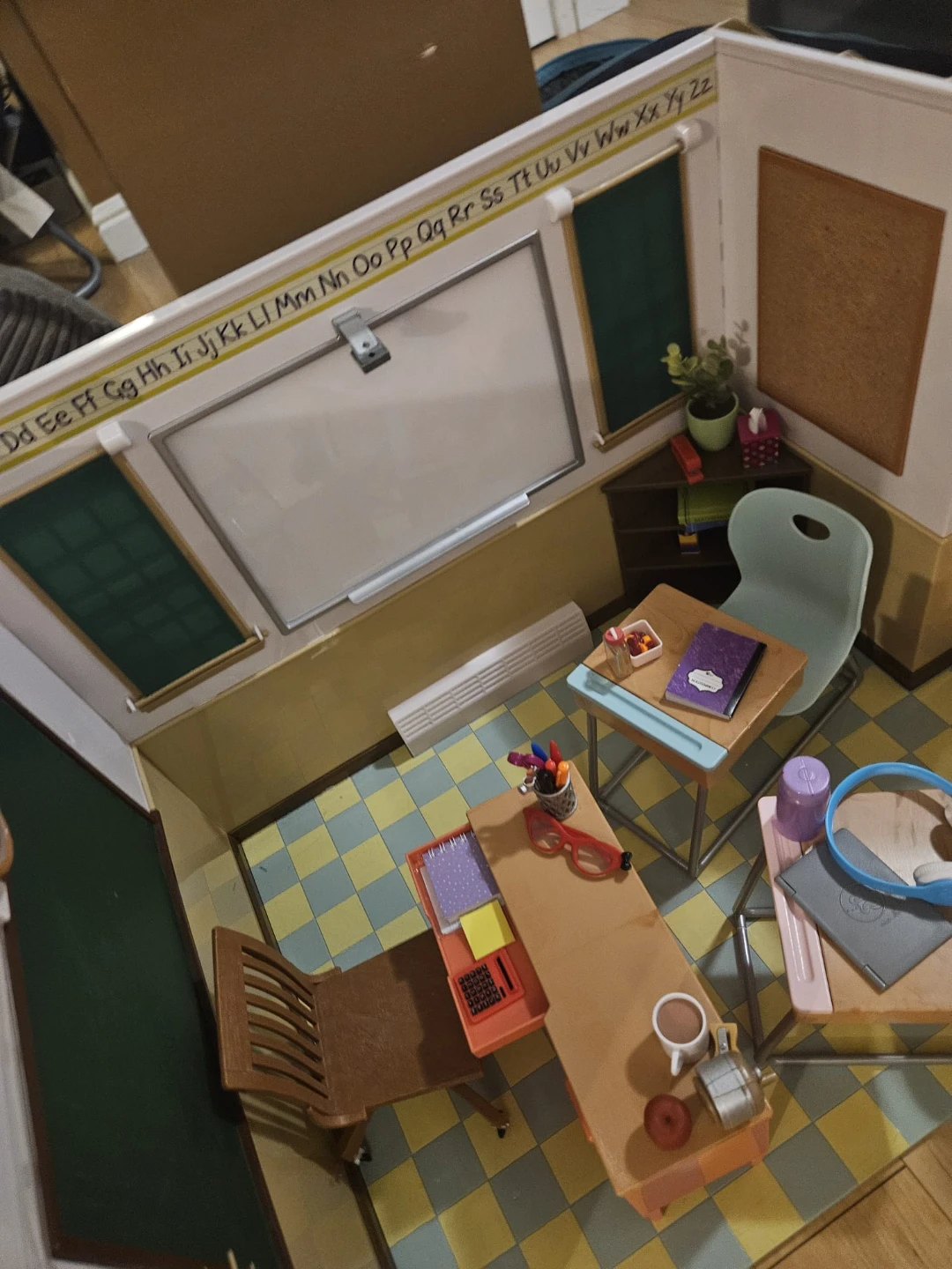 Our Generation Classroom Playset - photo 3