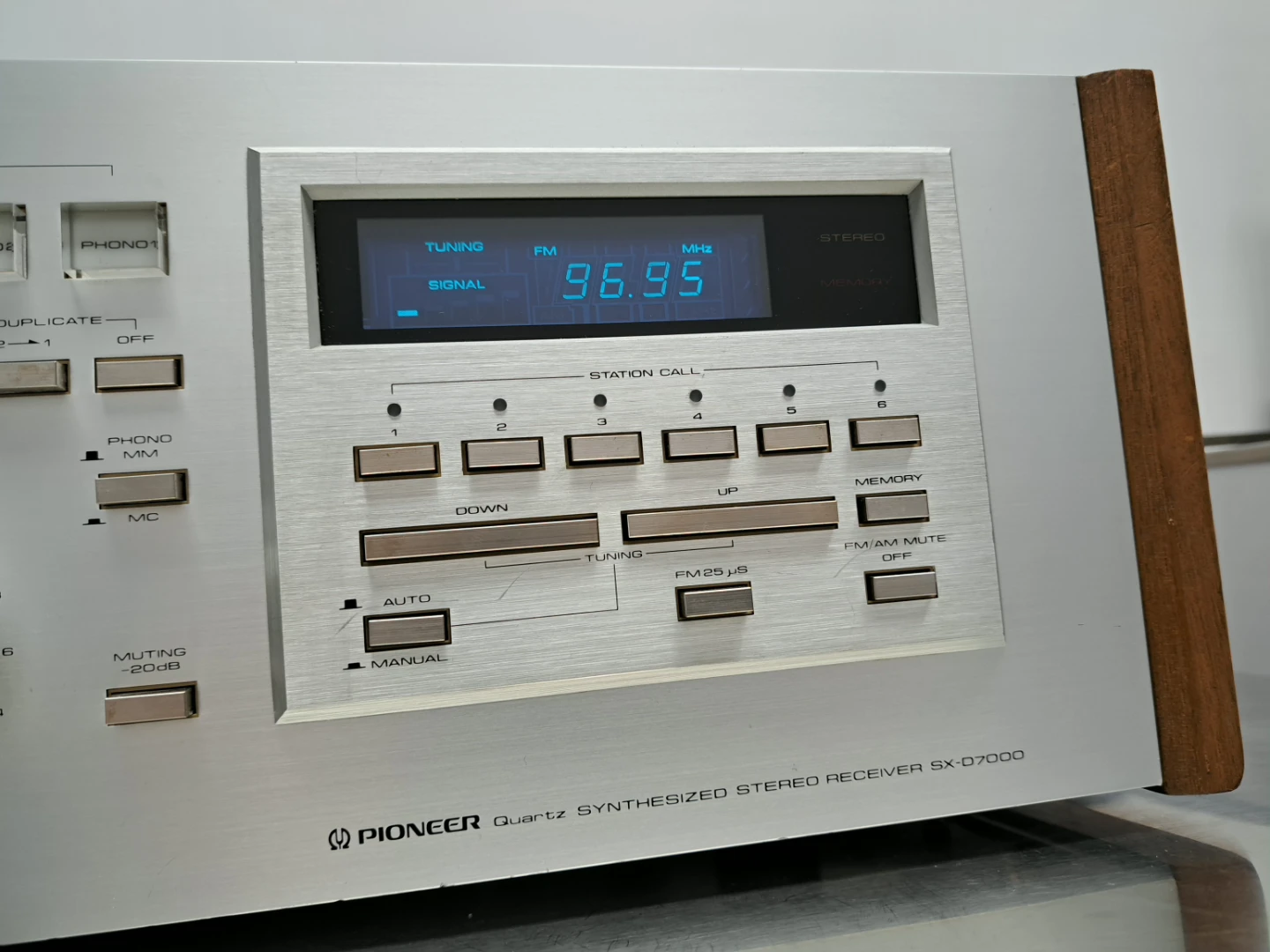 Vintage Pioneer Stereo Receiver - photo 4