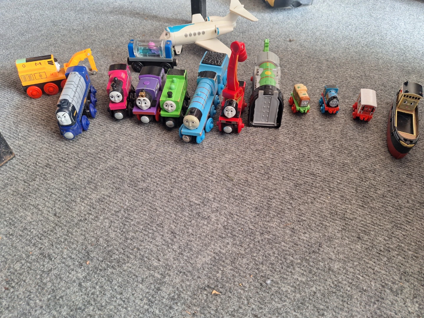 Large Collection of Thomas & Friends Wooden Trains and Tracks - photo 4