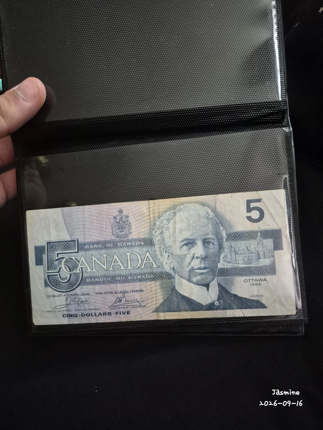 1986 Bank of Canada 5 Dollar Bill