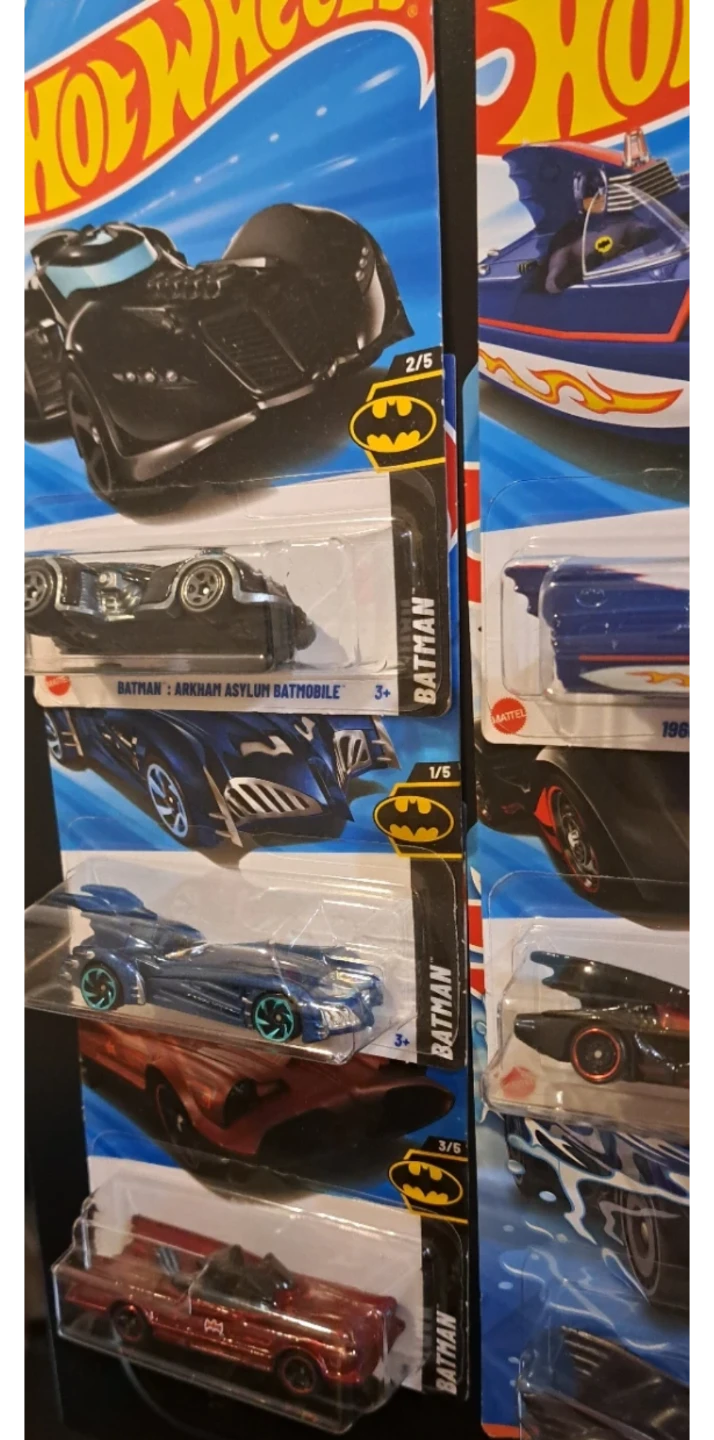 Hot Wheels Batman, Batmobile/boat  Collection, Lot of 6 - photo 4