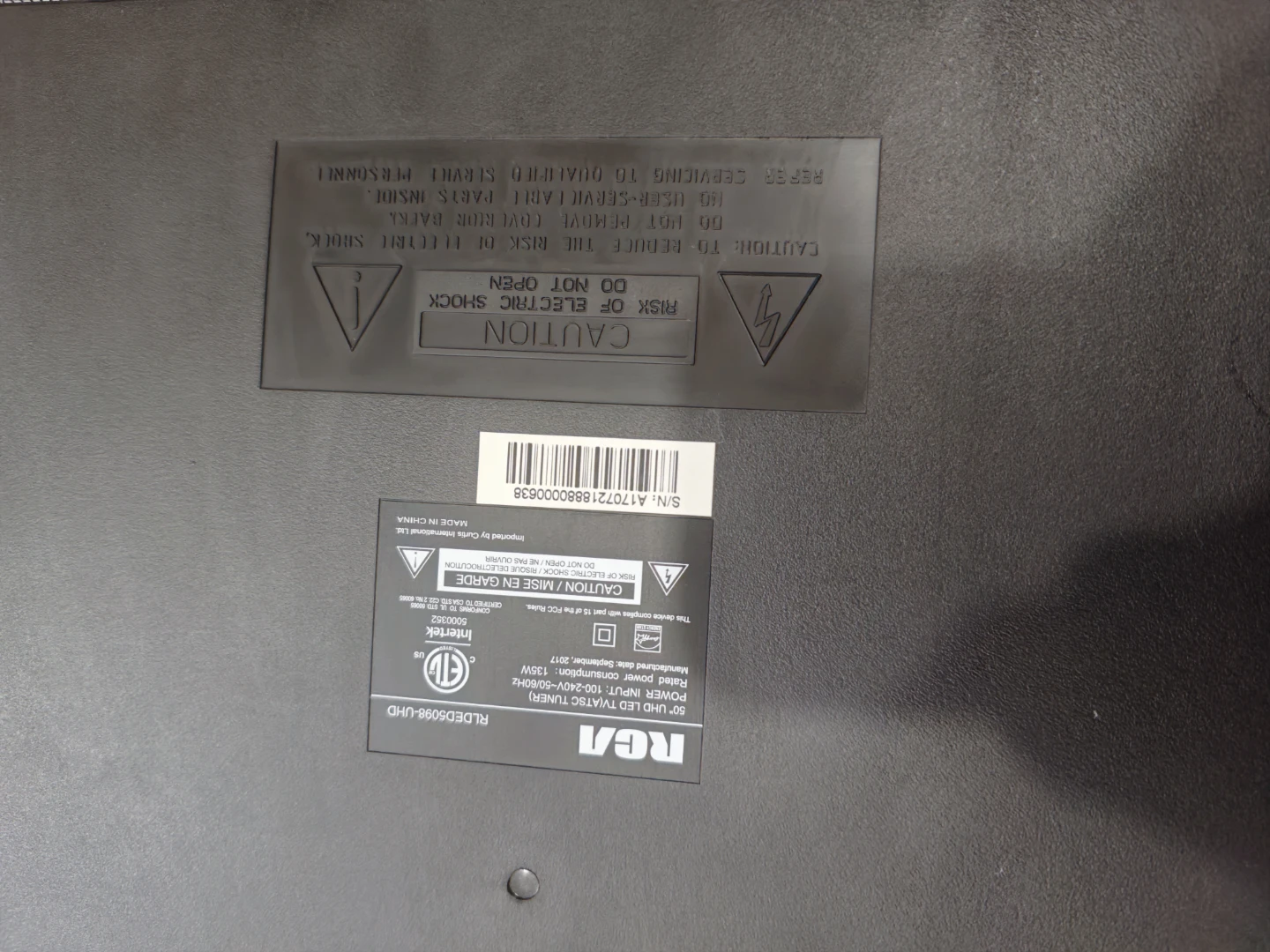 For parts or repair. RCA 50" UHD 4k TV RLDED5098-UHD - photo 4