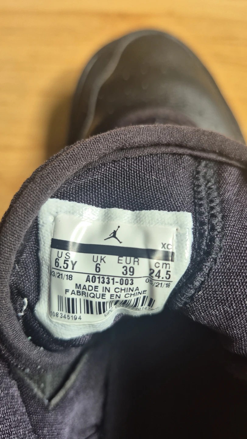 Jordan  Black Sneakers Size 6.5Y - photo 3
