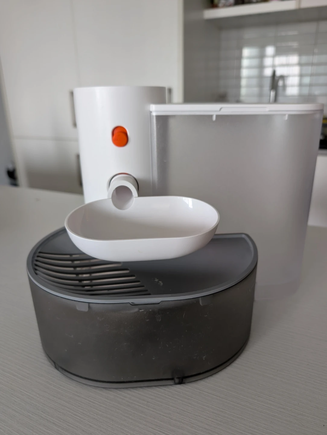 Petgravity smart pet water dispenser