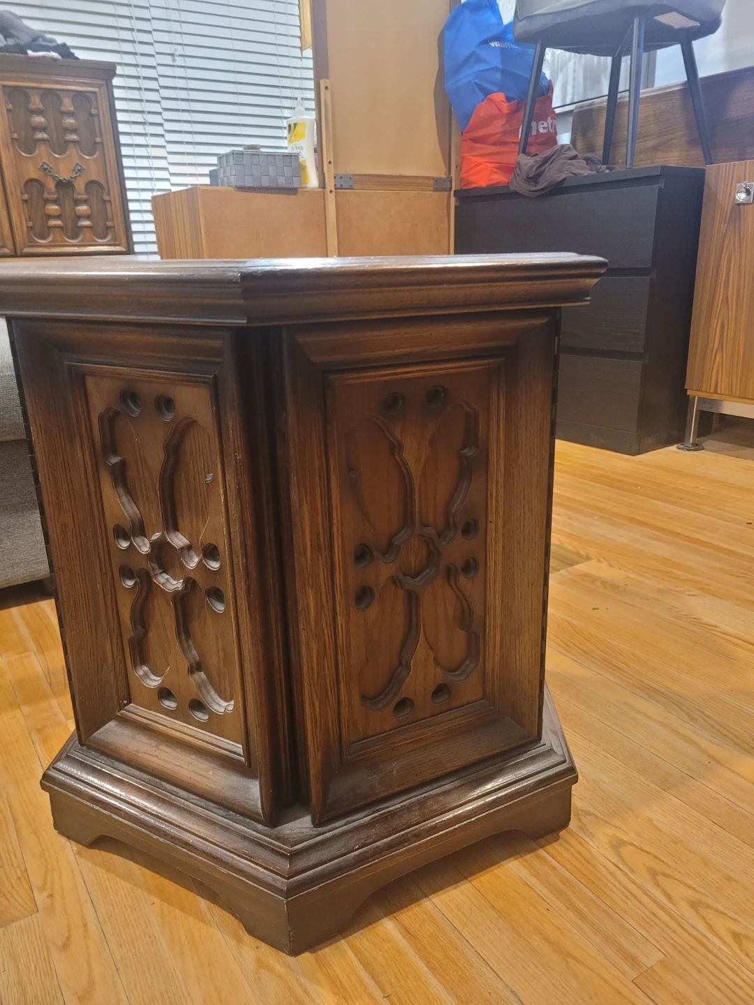 Wooden side tables - photo 4