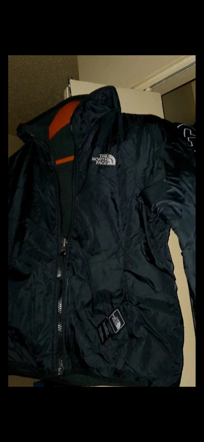 The North Face Black wnoter Jacket🏈