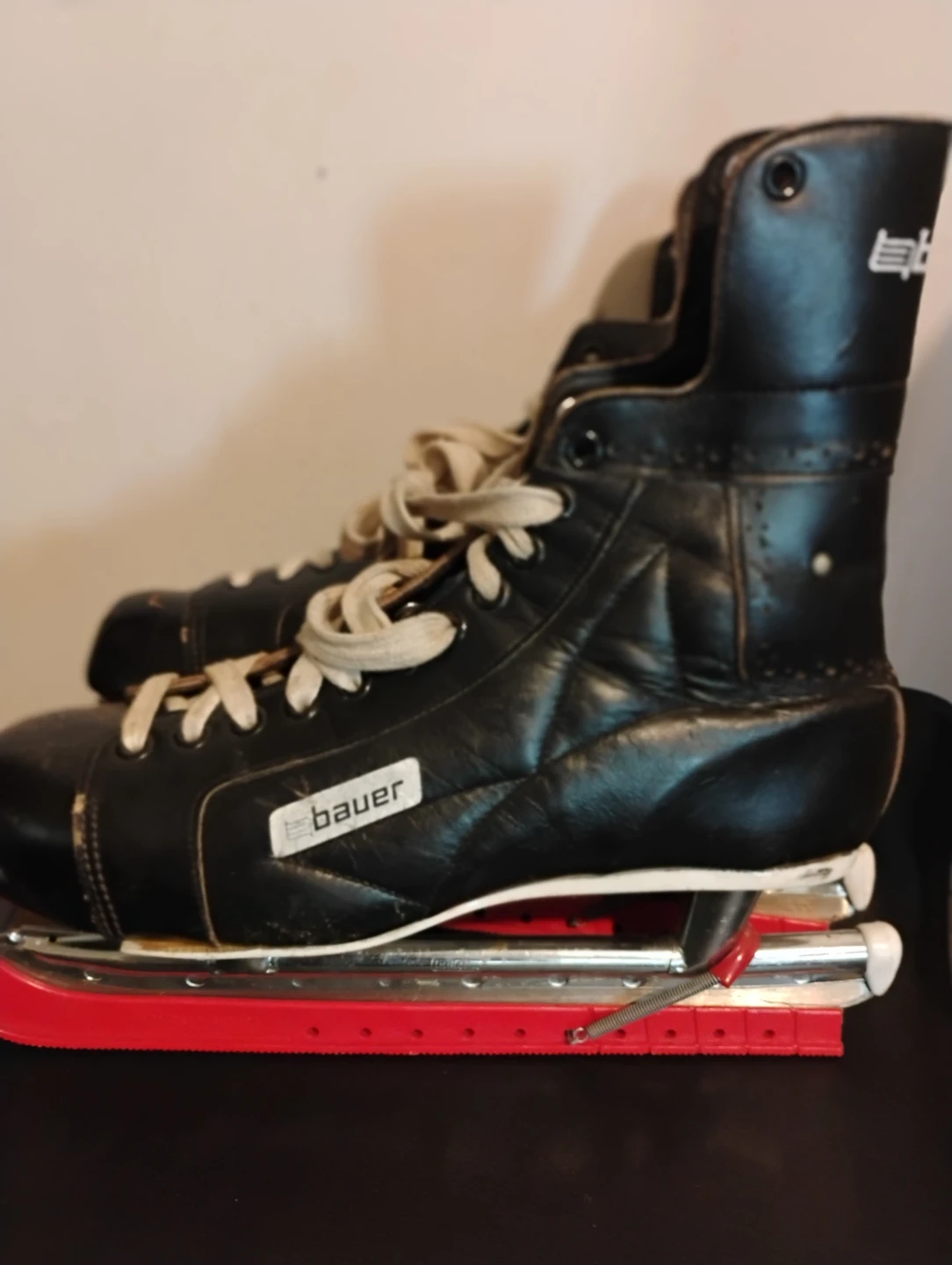 Vintage Bauer Ice Skates