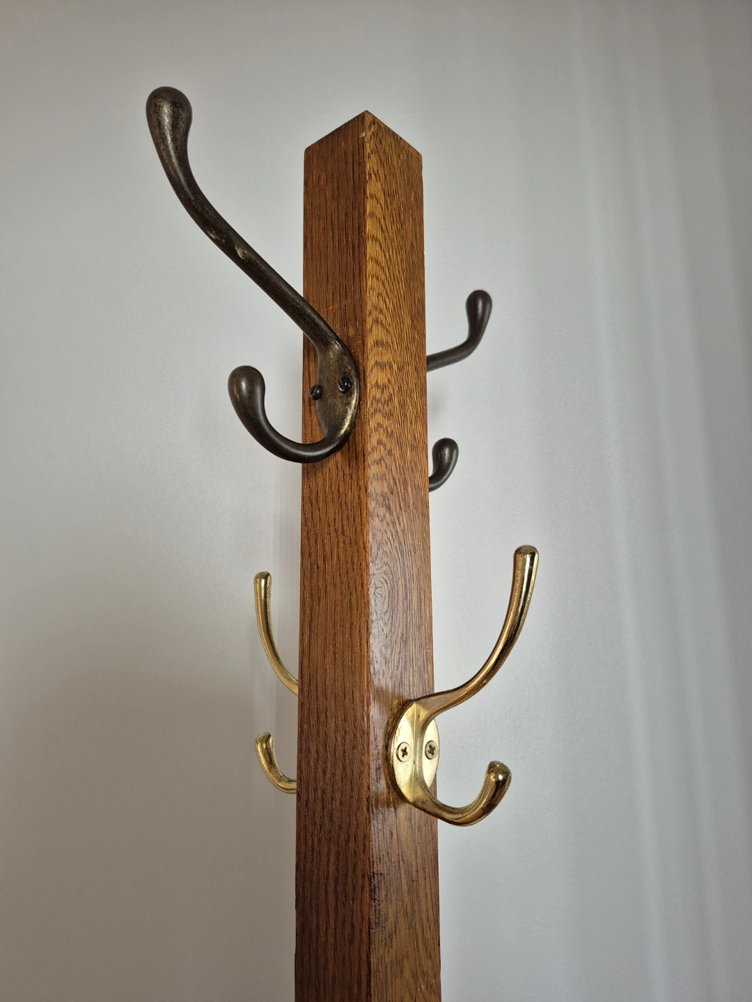 Antique Solid Oak Coat Rack Hall Stand: Early 1900s