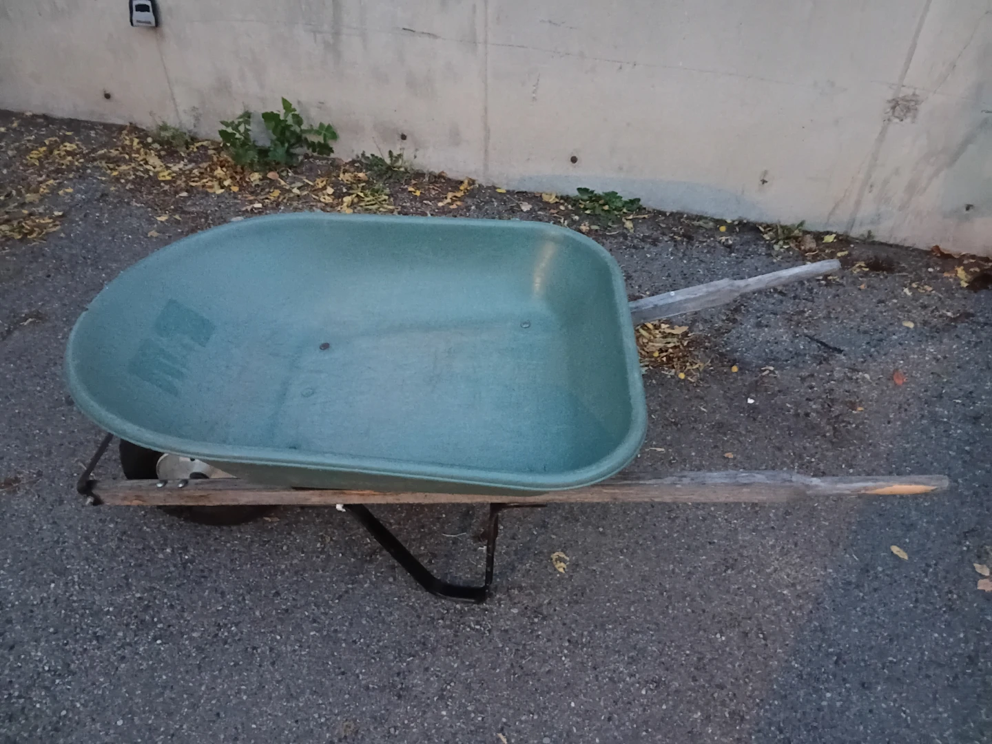 Sturdy Green garden wheelbarrow