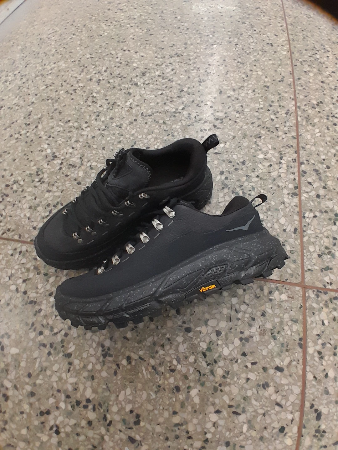 Hoka Low Hiking Shoes Men's Size 9 - photo 3