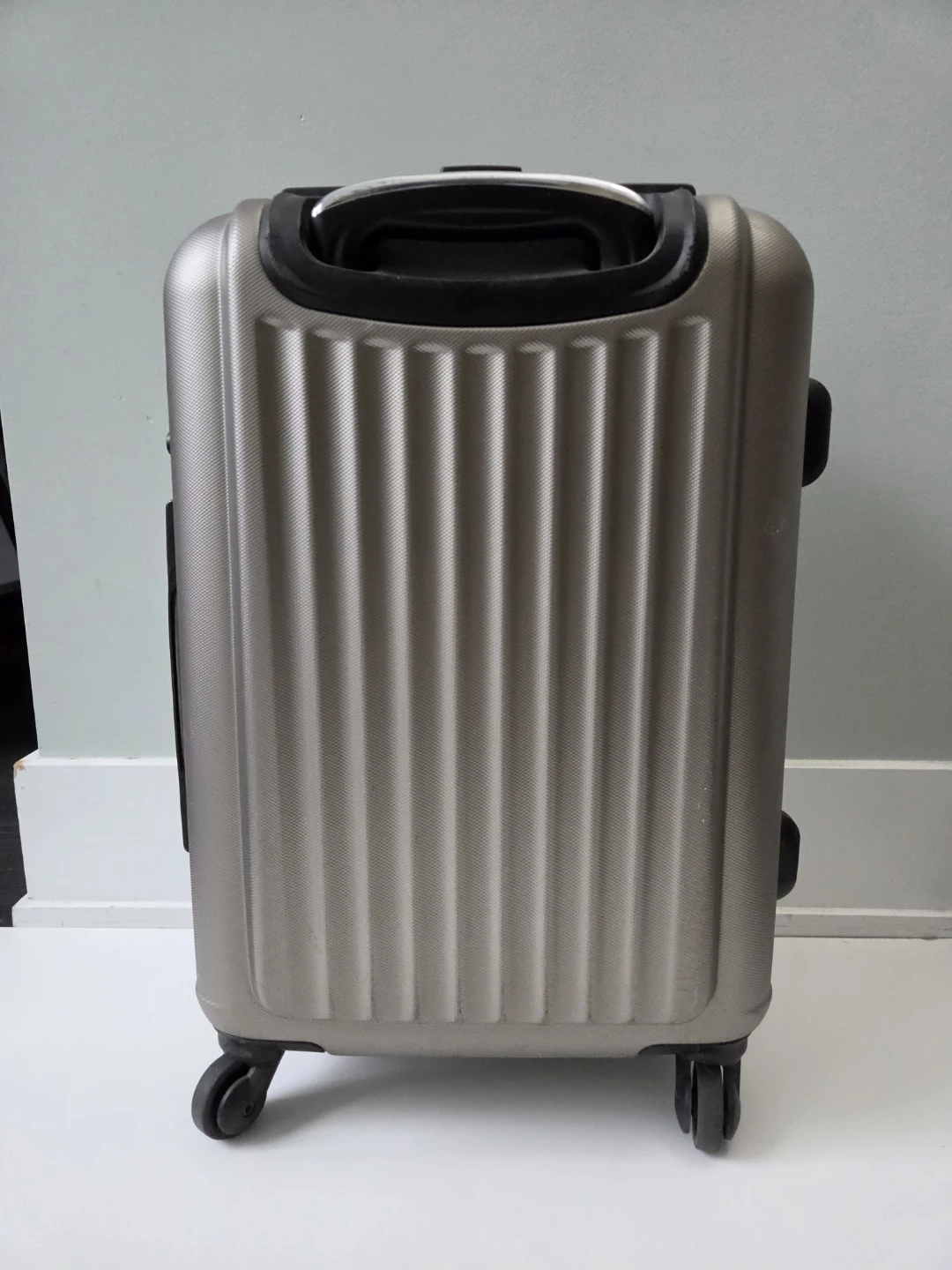 Swiss Gear Carry-On Luggage - photo 4