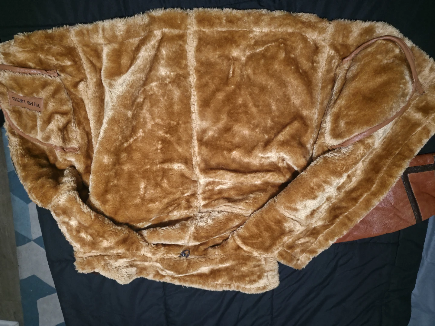Men’s Premium Fur-Lined Genuine Leather Winter Jacket - photo 3