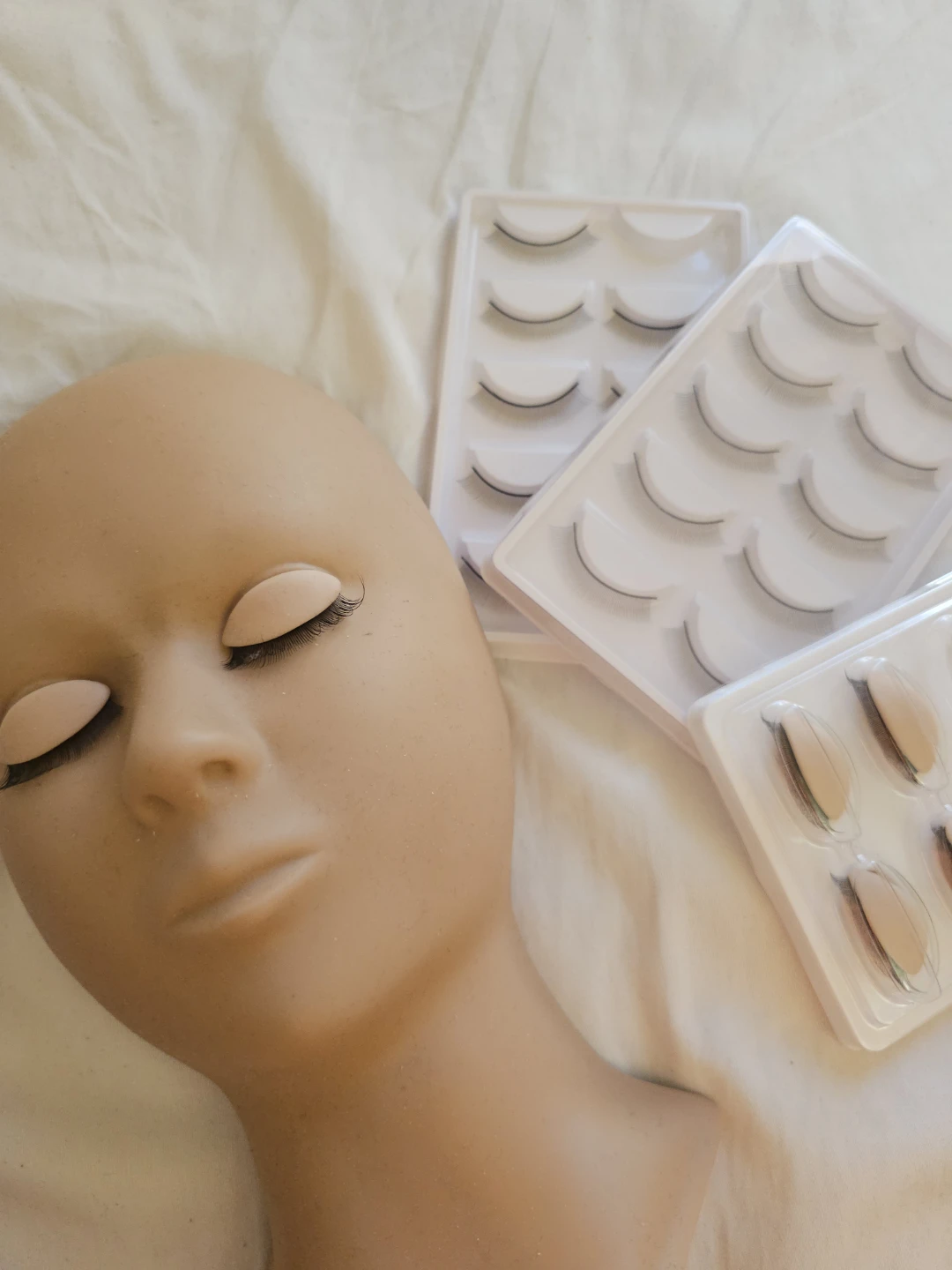 Mannequin Head for practice eye lashes extension