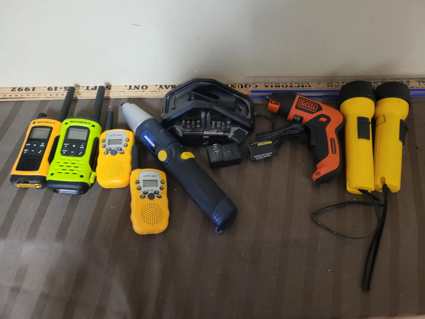 2 Electric Screwdriver 4 Walkie Talkie Bundle 2 Flashlights