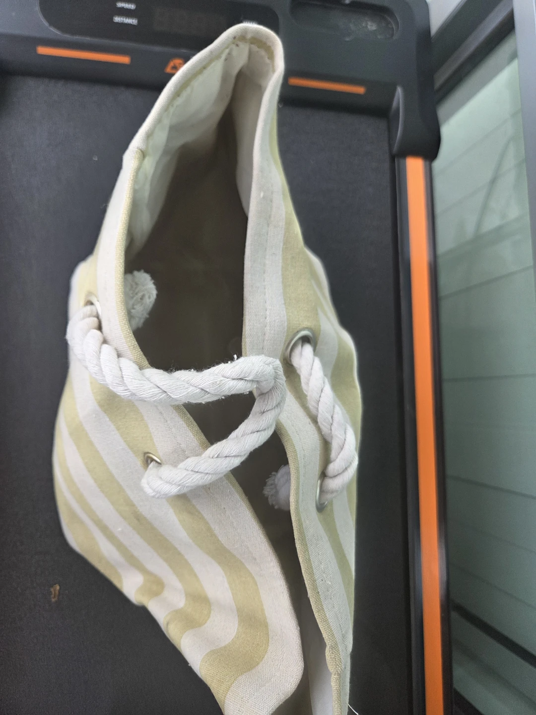 Striped Tote Bag with Rope Handles - photo 5