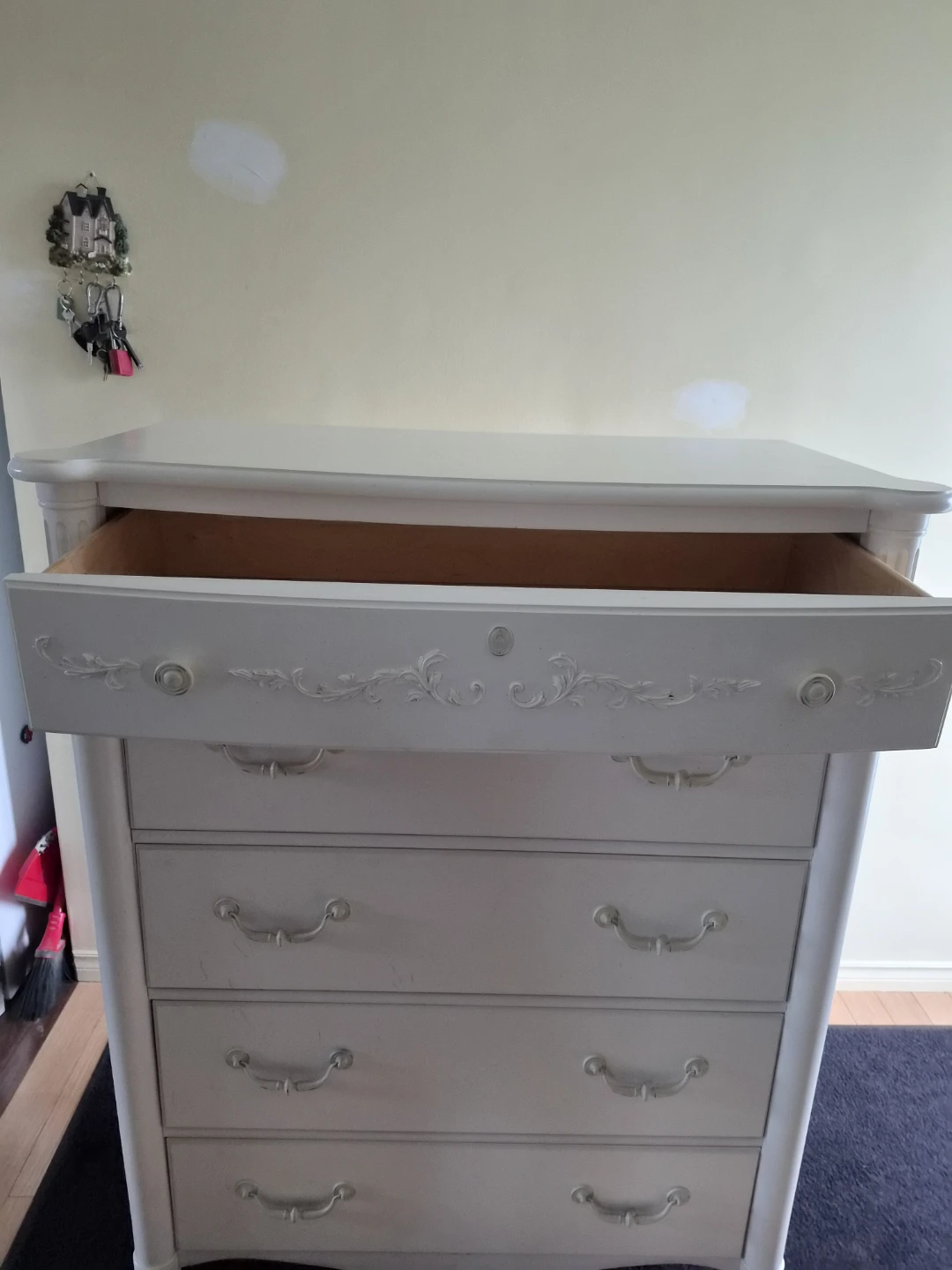 Dresser - photo 4