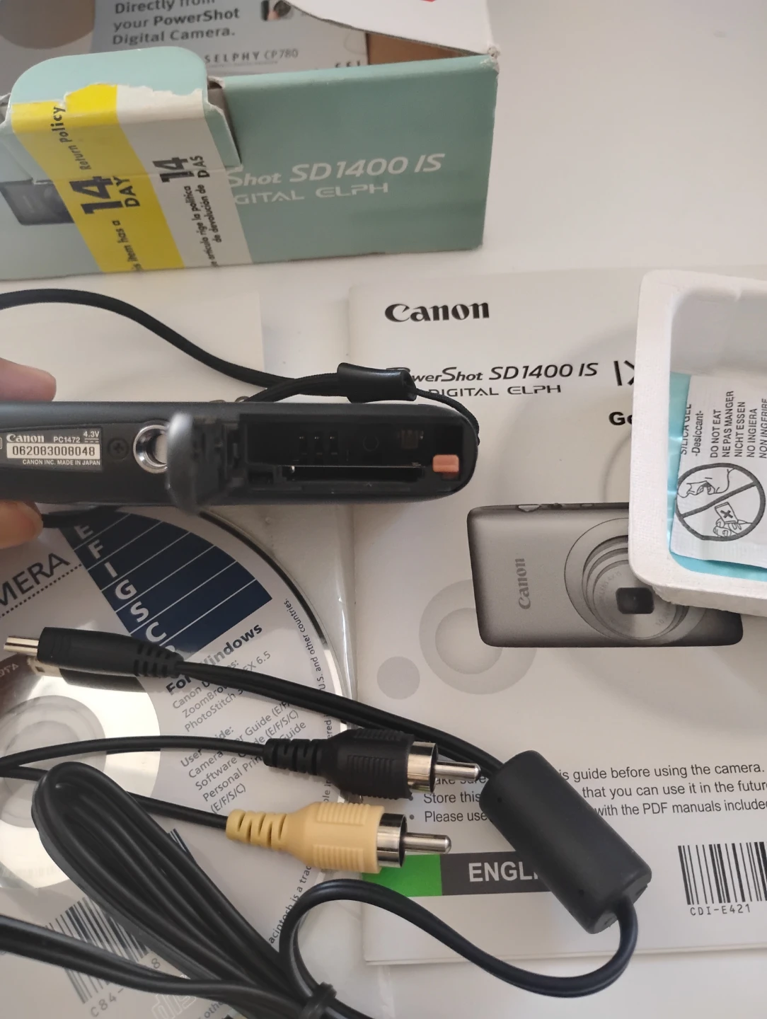 Canon PowerShot SD1400 IS Digital Camera - photo 3