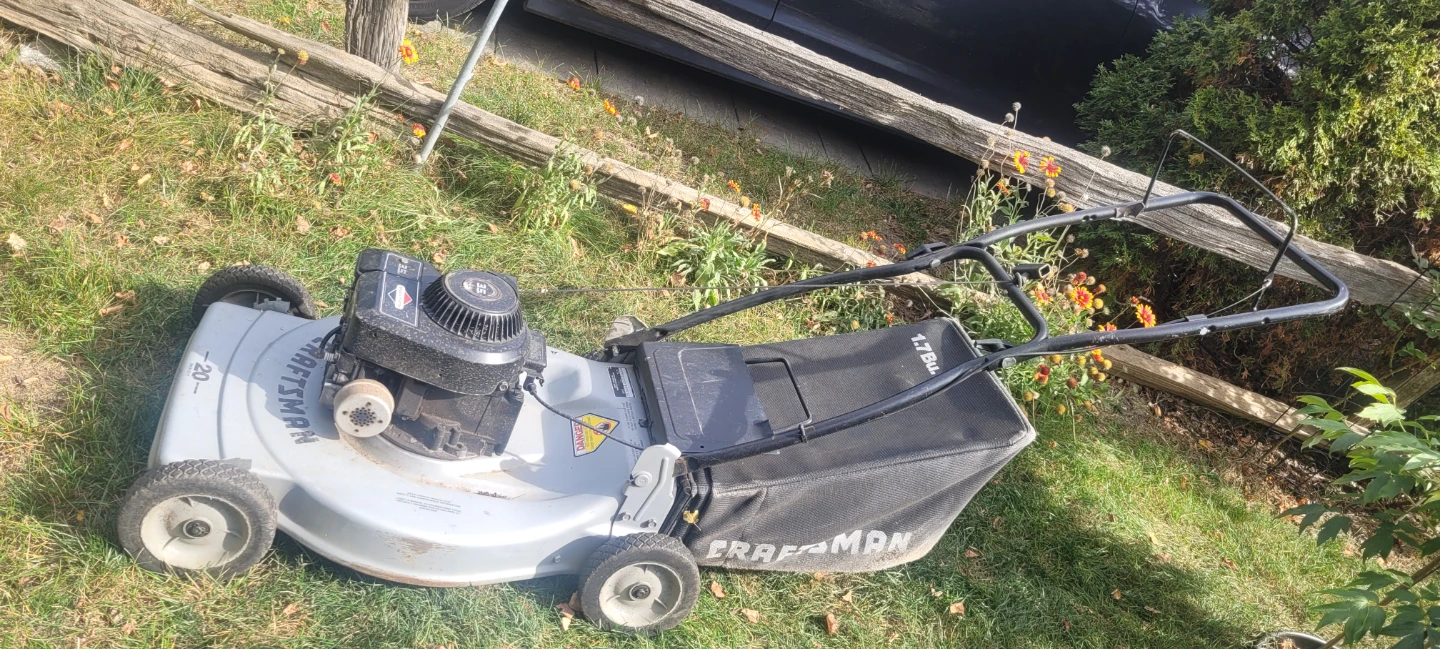 Craftsman 20-inch Gas Lawn Mower