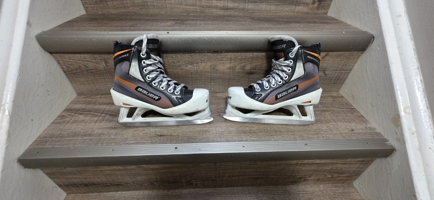 Bauer Hockey Skates Size 1
