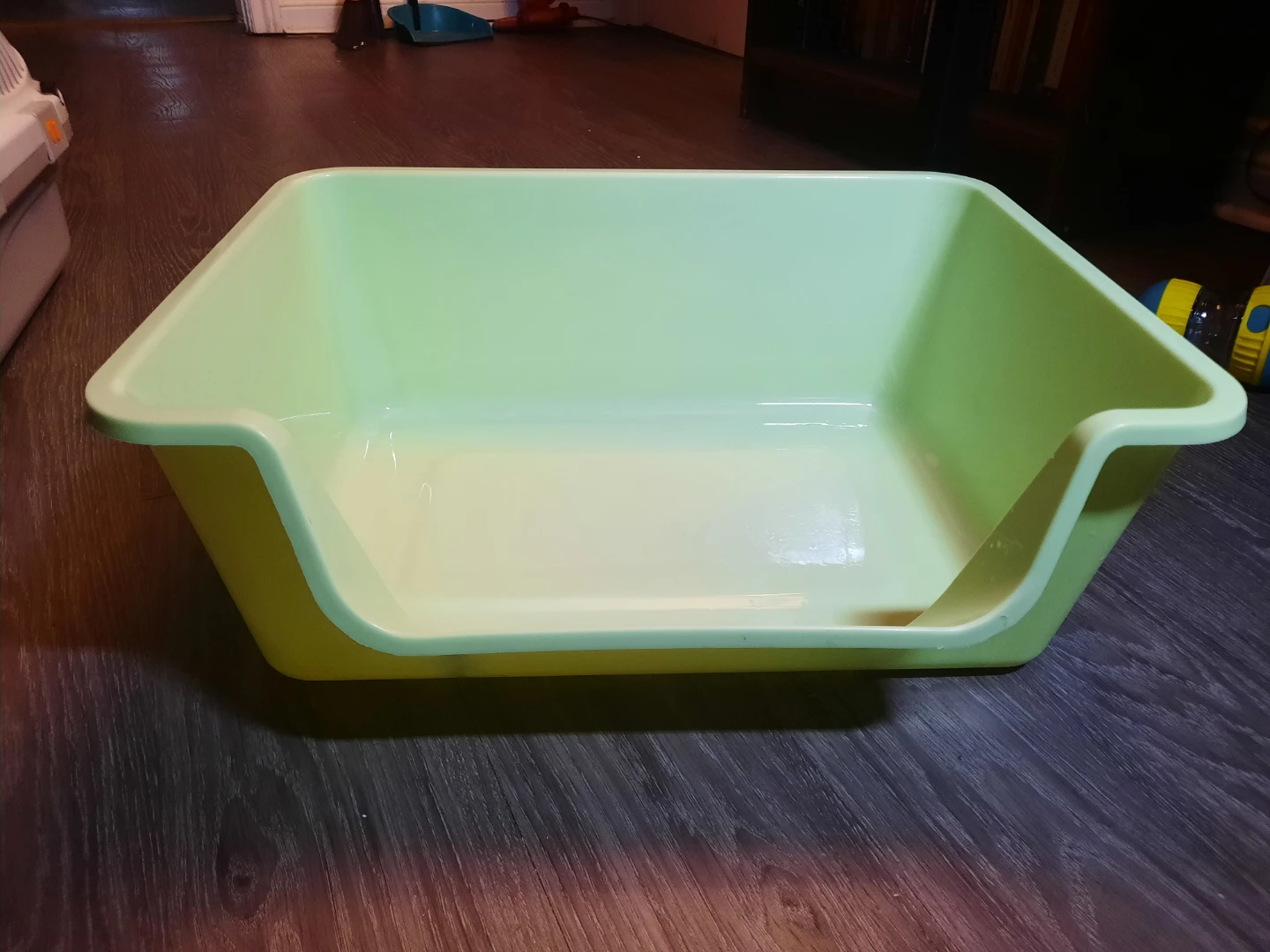 Light Green Pet Litter Box