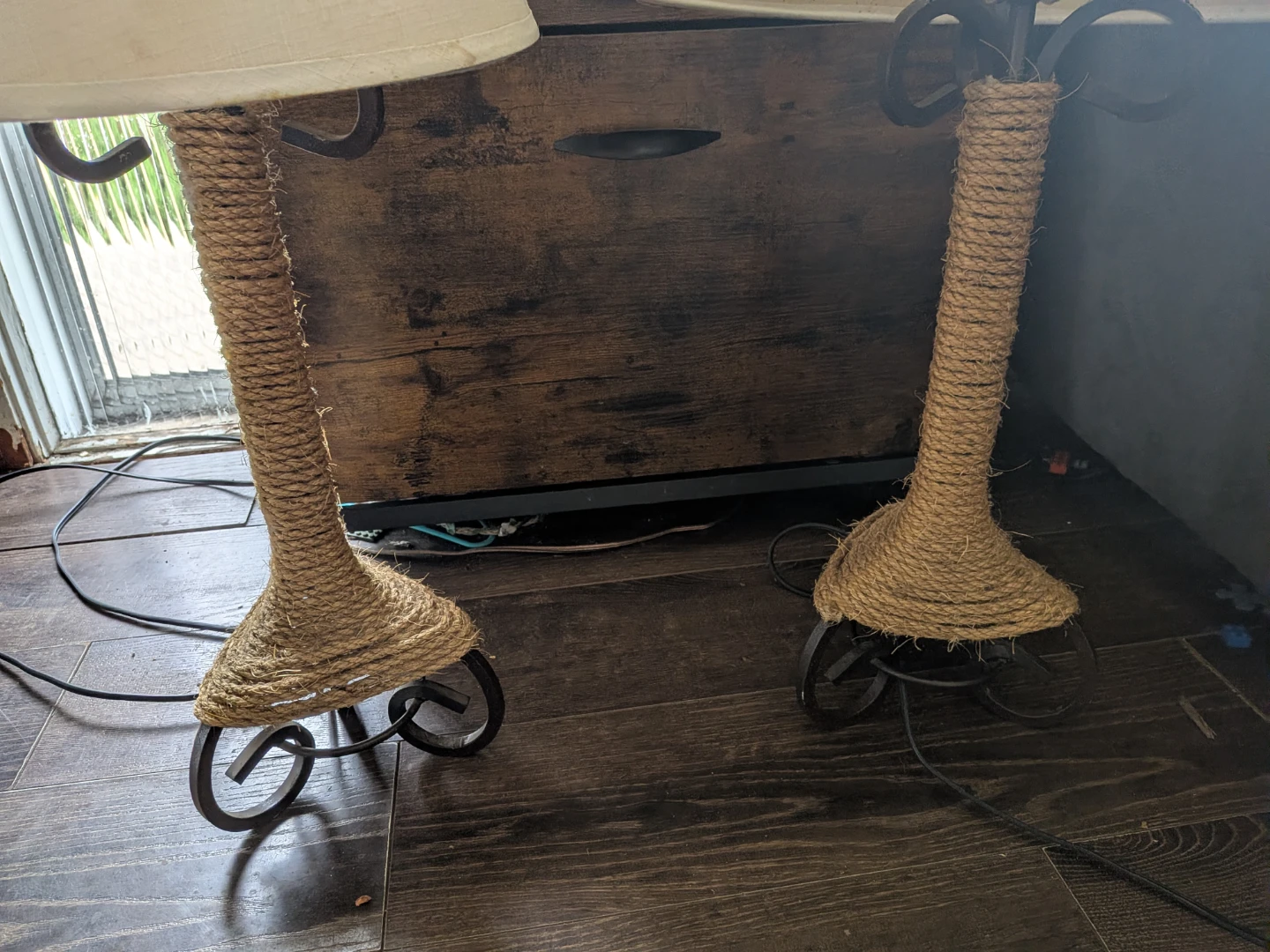 Set of 2 Rope Wrapped Table Lamps with Metal Bases - photo 2
