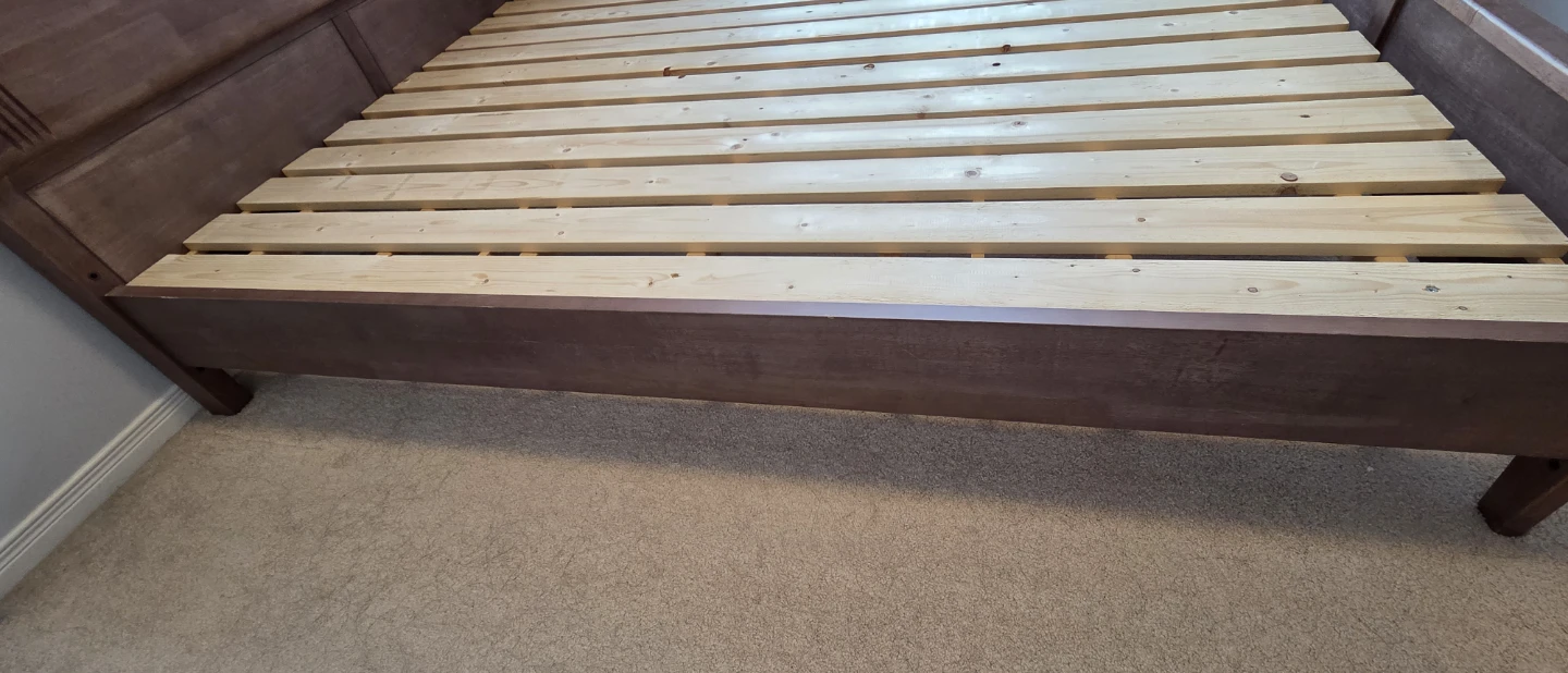 Queen Size Bedframe - Wood (Very Sturdy) - photo 2