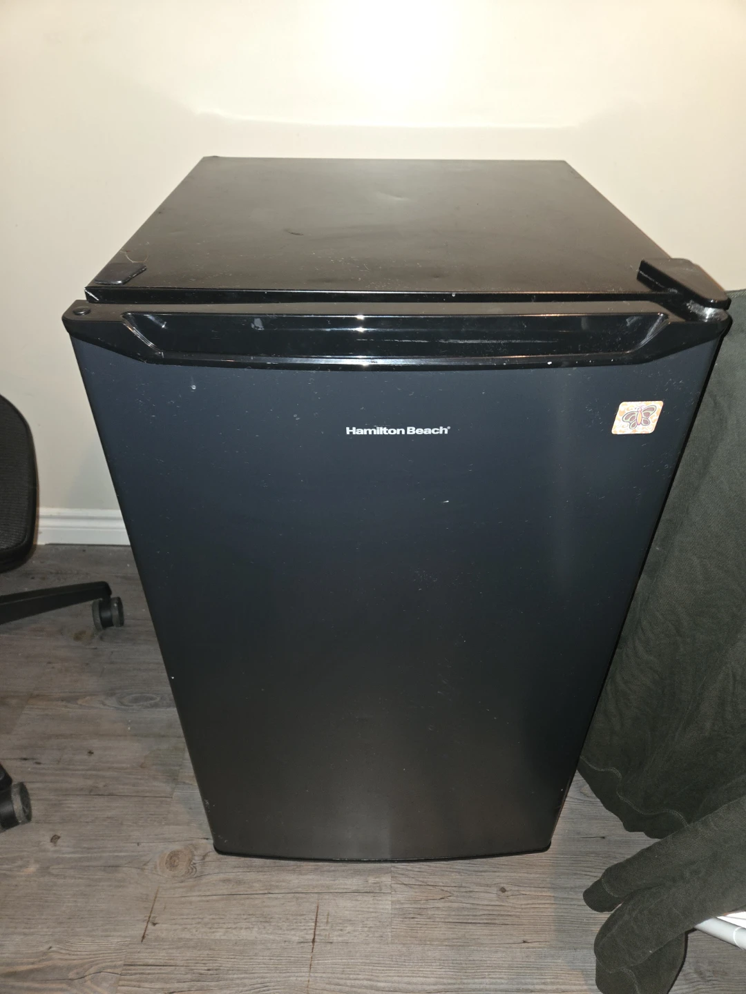 Hamilton Beach Mini Fridge