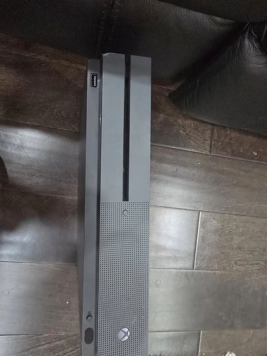 Xbox One S Console with Three Controllers - photo 5