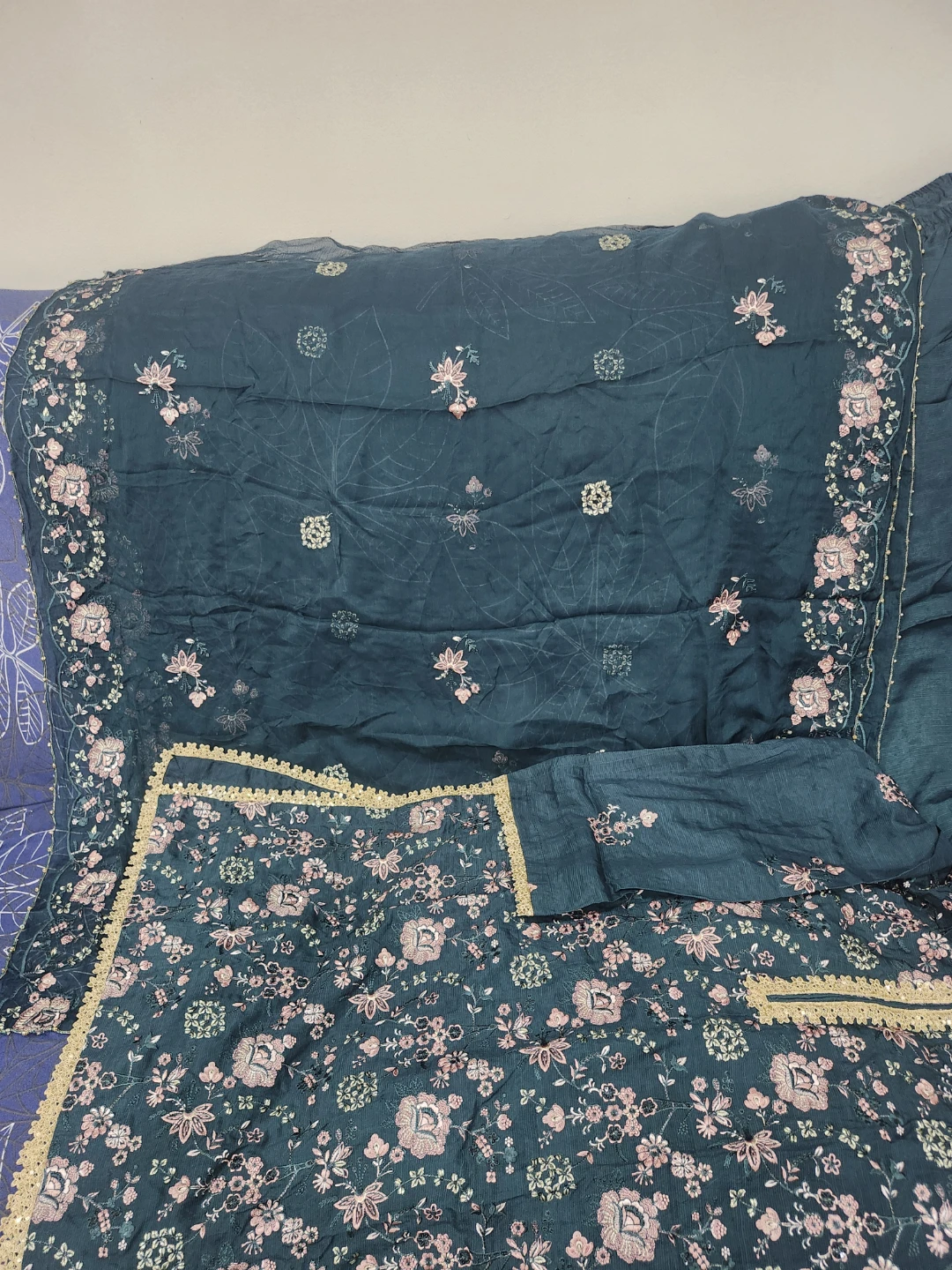 Embroidered Dark Green  suit - photo 2