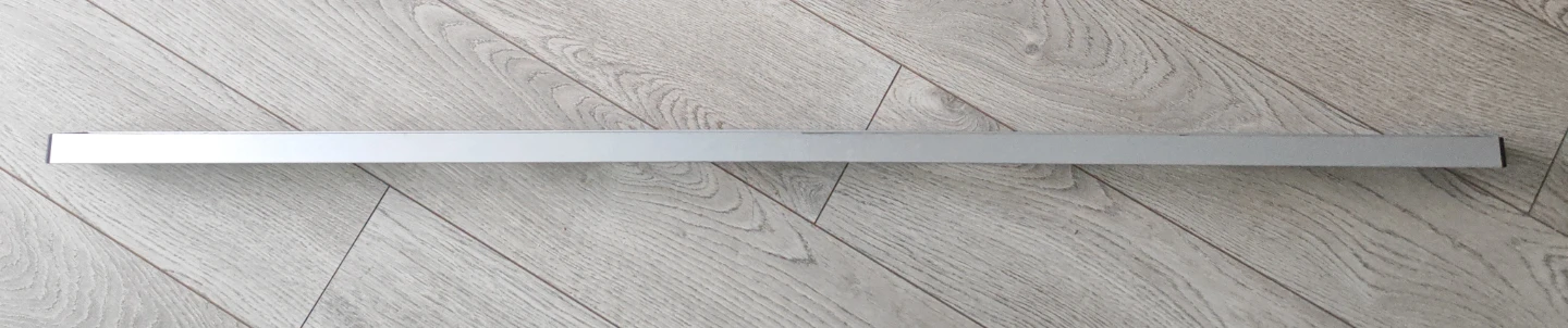 4‑Foot Metal Straightedge / Level – Excellent Condition - photo 2