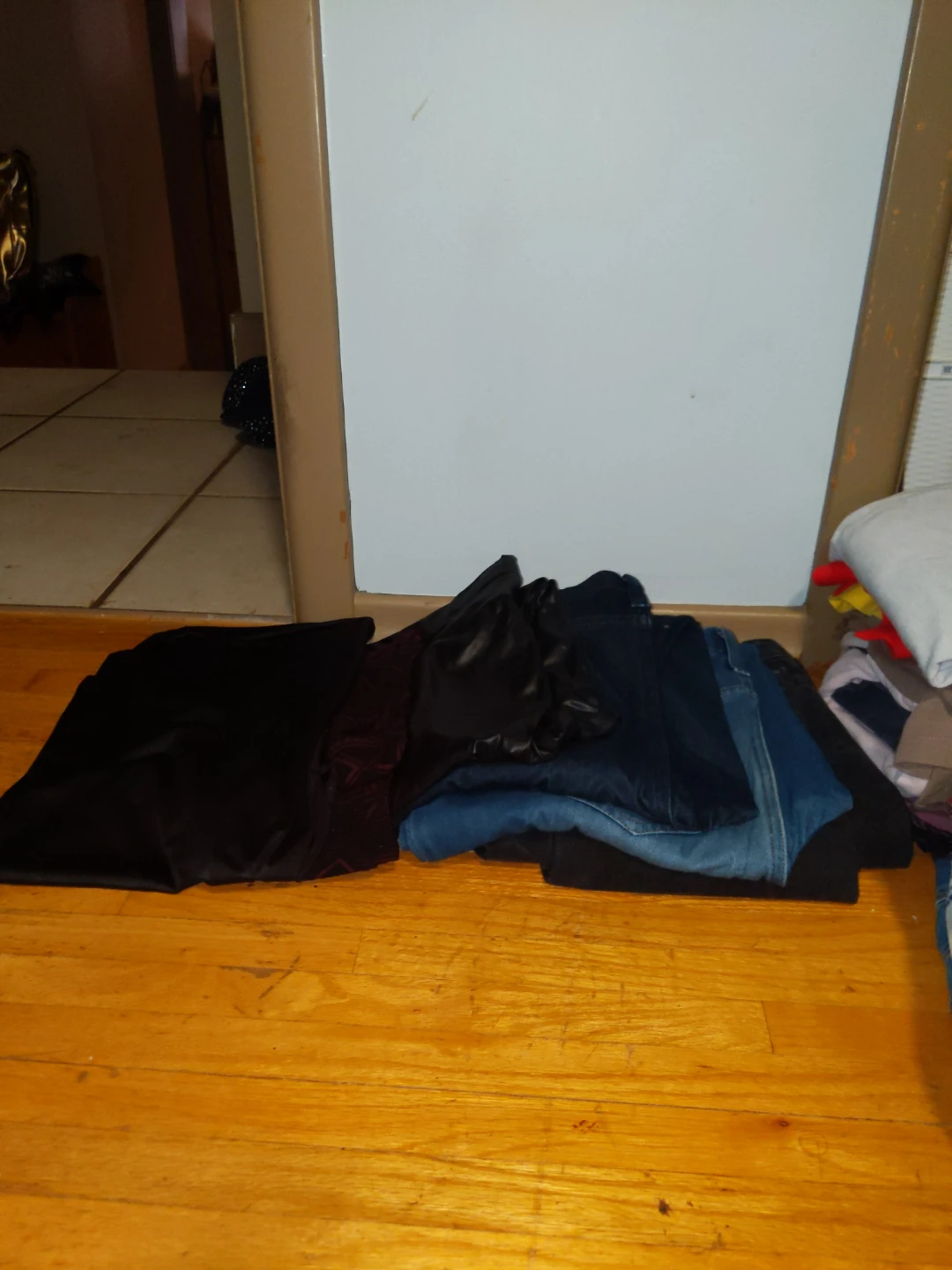 Assorted Women's Clothing Bundle - photo 5