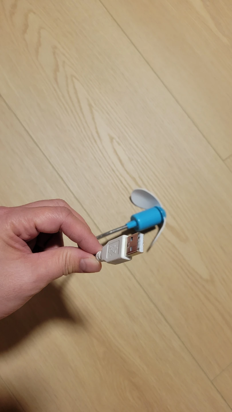Portable USB Flexible Fan - photo 2