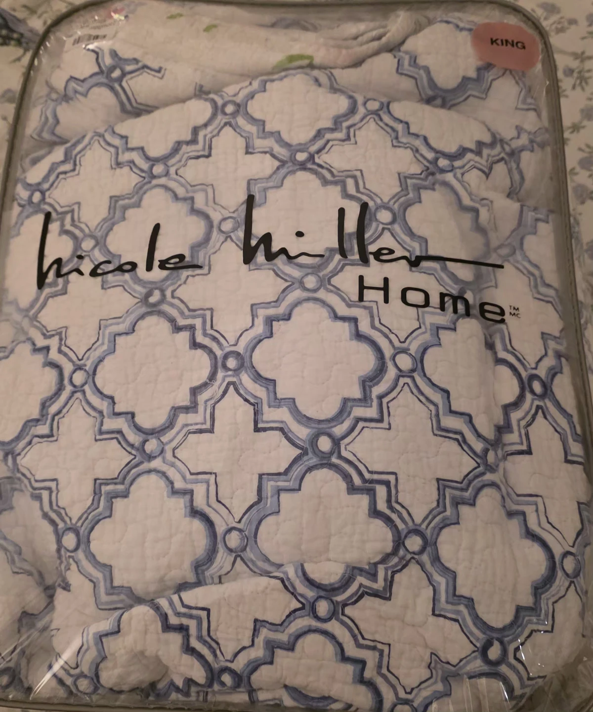 Nicole Miller Home King Size Quilt