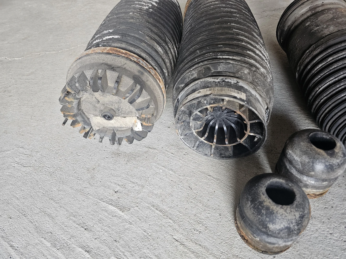 Used Air Suspension Struts and Bump Stops - photo 5